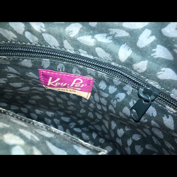 Fossil Key-Per Crossbody - Picture 3 of 6